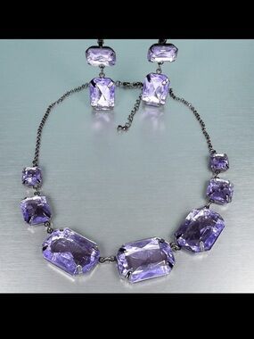 Vintage Avon NR purple & black necklace & earring set Women’s costume jewelry